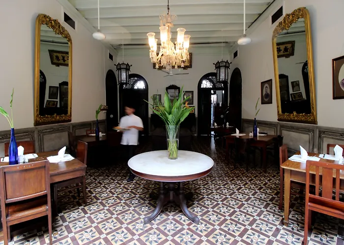 Cheong Fatt Tze - The Blue Mansion