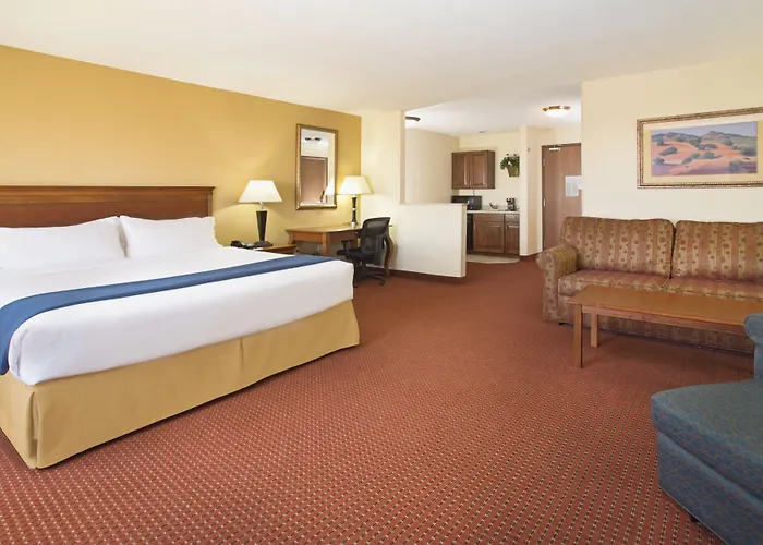 Holiday Inn Express Hotel & Suites Las Vegas Nm By Ihg