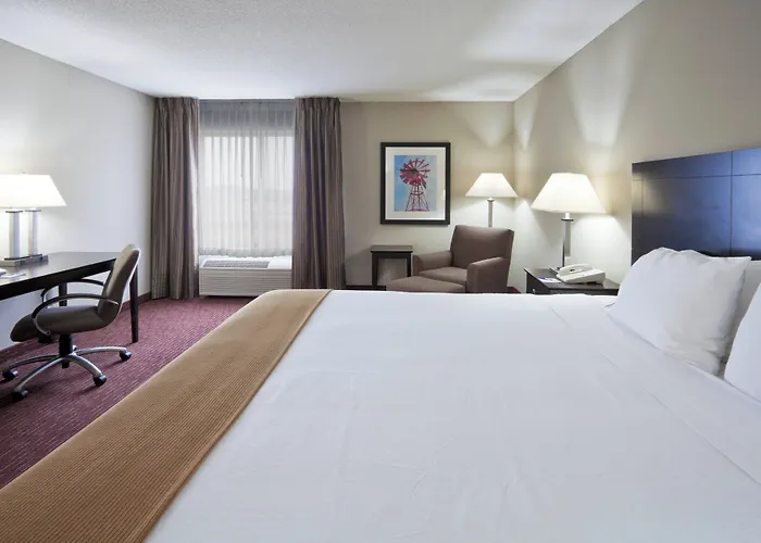 Holiday Inn Express Fort Wayne - East - New Haven By Ihg