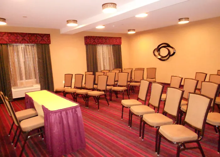 Holiday Inn Express Hotel & Suites Vineland Millville By Ihg