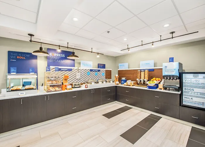 Holiday Inn Express - Delafield By Ihg