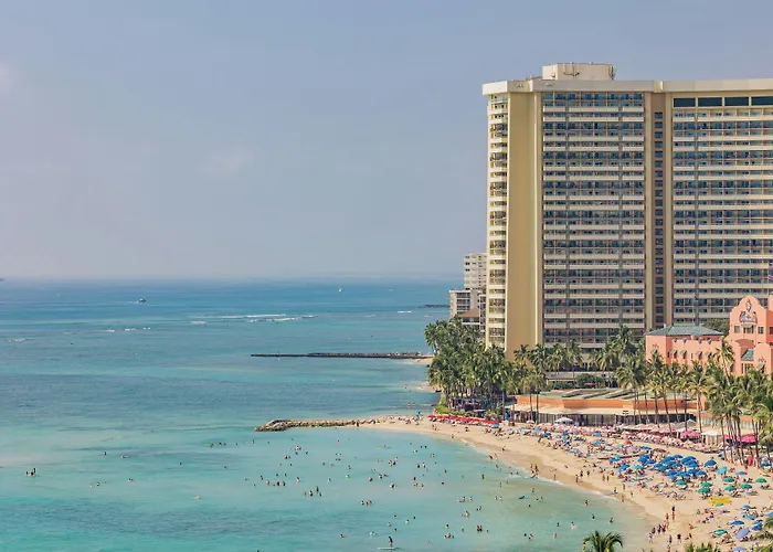 Waikiki Circle Hotel By Castle