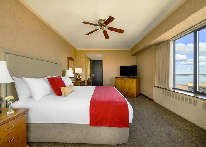 The Hotel Captain Cook