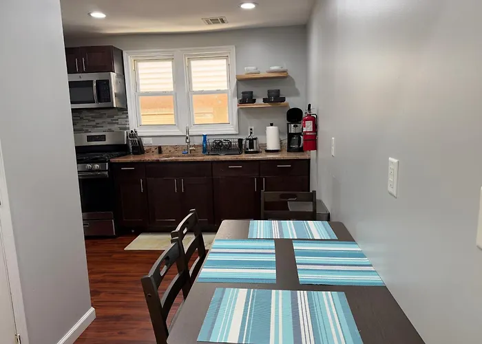 Jd Apartment And House
