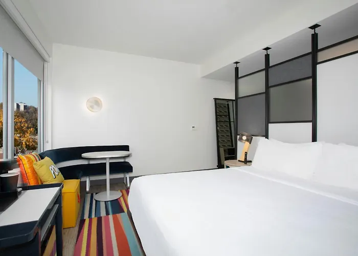 Aloft By Marriott Omaha Aksarben Village