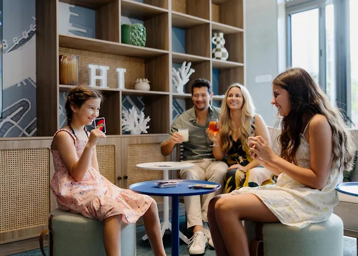 Holiday Inn & Suites Sunshine Coast, An Ihg Hotel