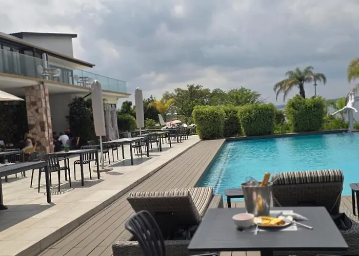 Nandoni Waterfront Resort
