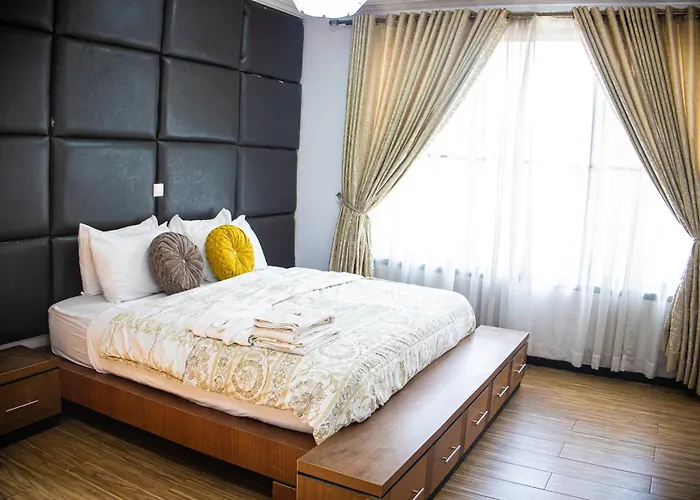 Nigus House Oniru