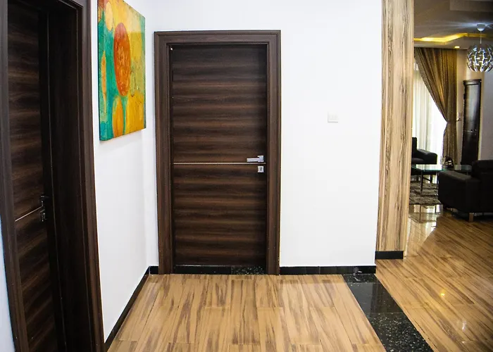 Nigus House Oniru
