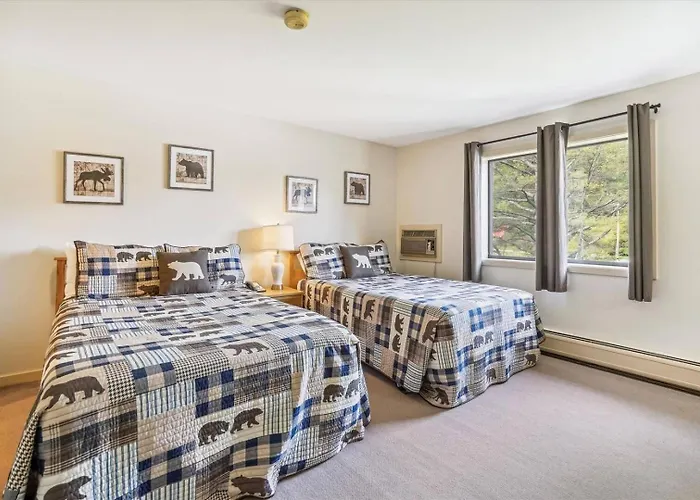 217 Cedarbrook Hotel Room
