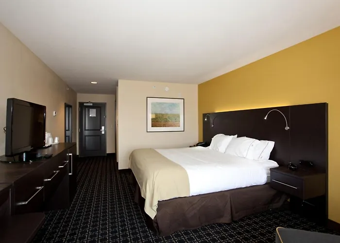 Holiday Inn Express Newton By Ihg