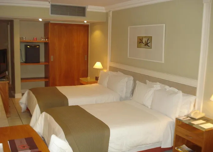 Golden Tulip Ipanema Plaza