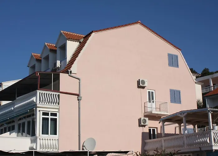 Hana Home - Apartments Tisno