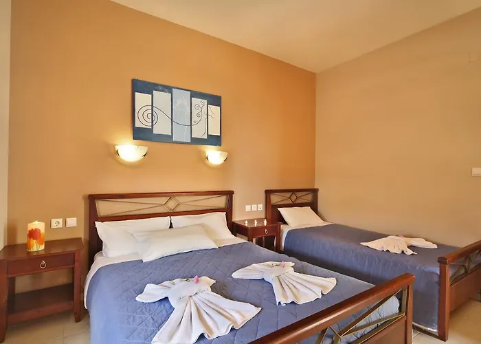 Nikos Apartments