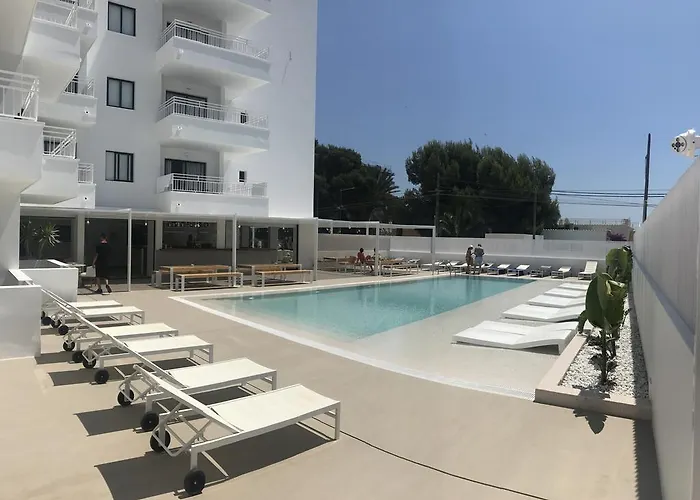 White Apartments - Adults Only