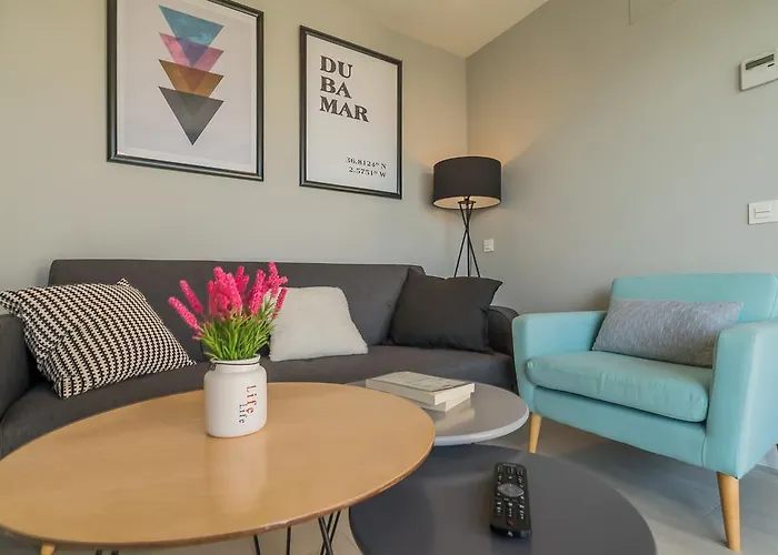 Apartamentos Dubamar