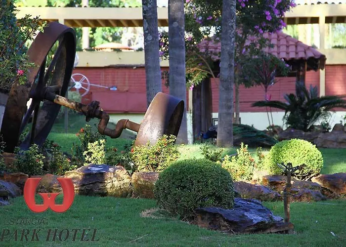 Estancia Park Hotel