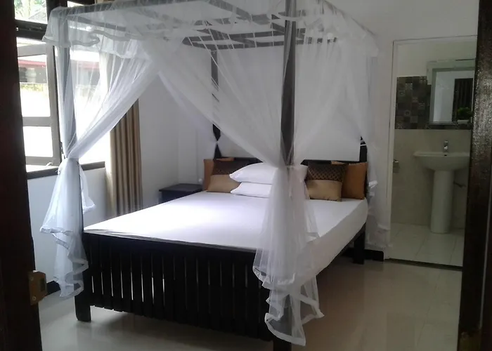 Apna Homestay Apartments