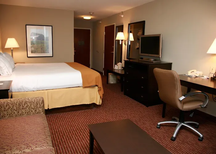 Holiday Inn Express Fort Wayne - East - New Haven By Ihg