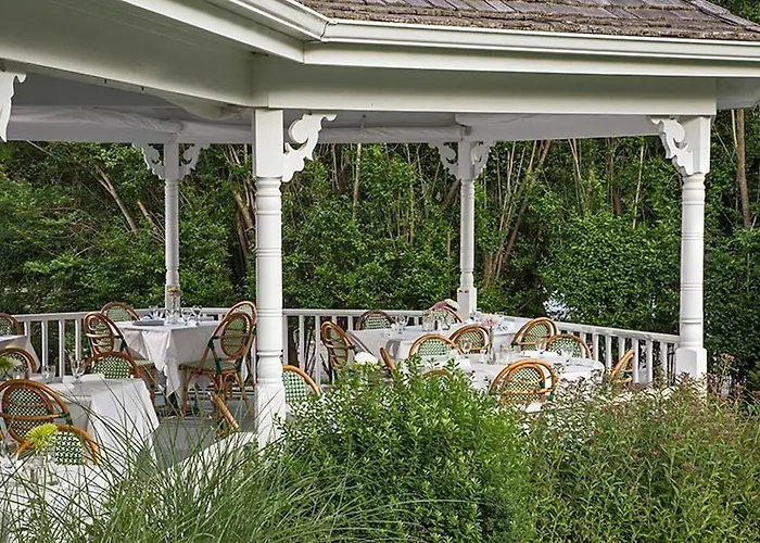 Shelter Island House