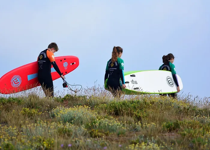 Watsay Surf House