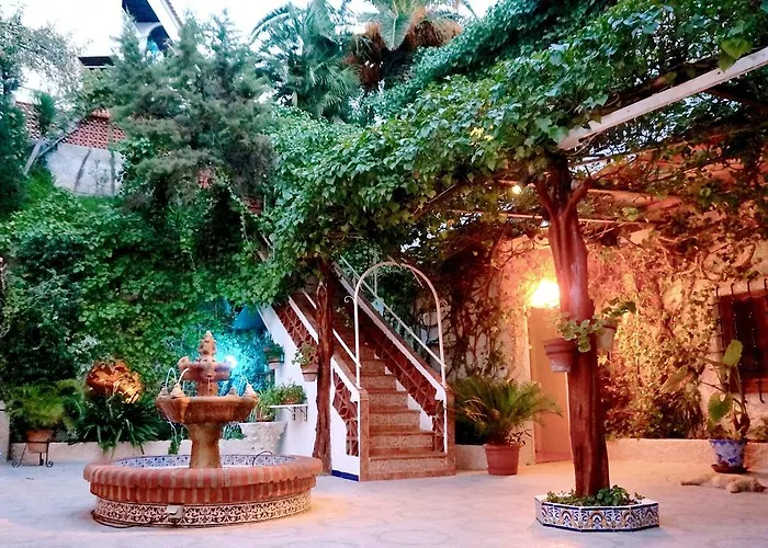 Granada Apartments Familiar Deluxe