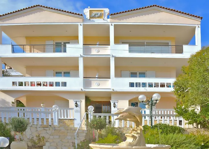 Villa Dolphins