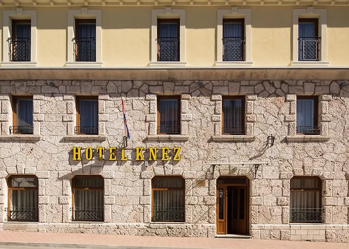 Hotel Knez