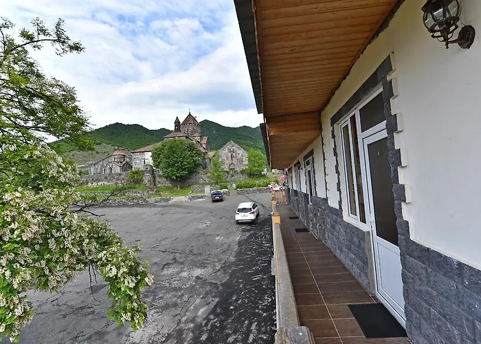 Haghpat Hotel
