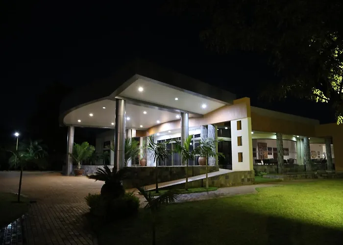 Twangale Resort & Spa