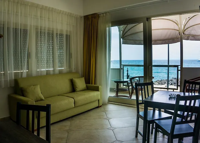 Ig-Tysandros Apartments