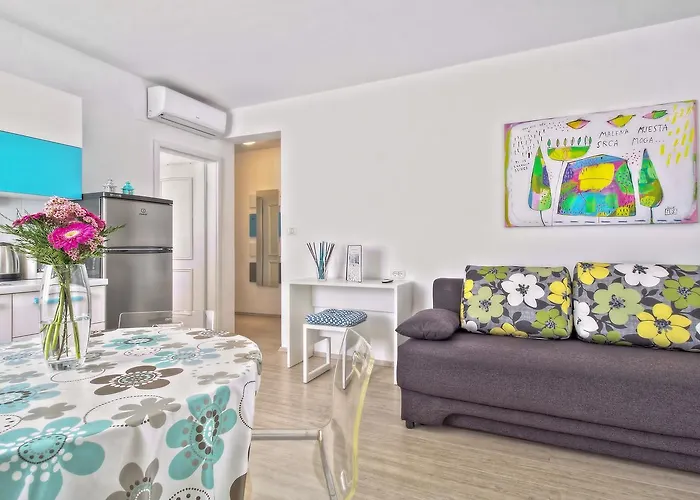 Apartments Punta By Sea