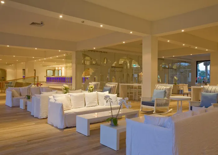 Sandy Beach Hotel & Spa