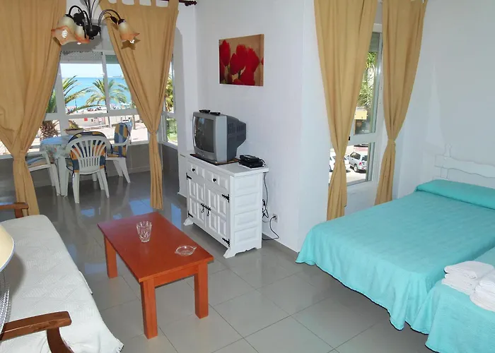 Apartamentos Intercentro Algarrobo-Costa APARTAMENTOS TURÍSTICOS -INMOBILIARIA