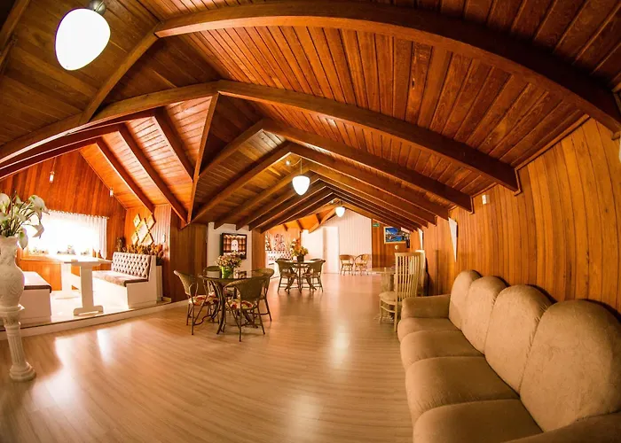 Hotel Rouxinol