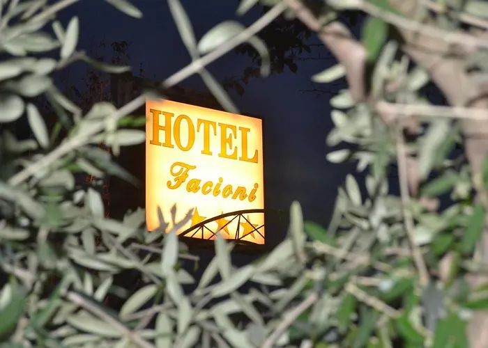 Hotel Facioni
