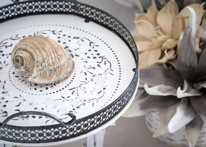 White Pearls-Adults Only Luxury Suites