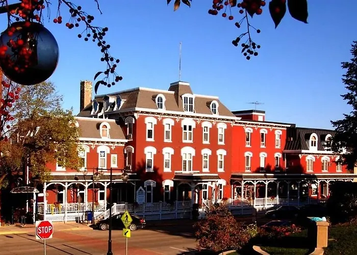 Archer House