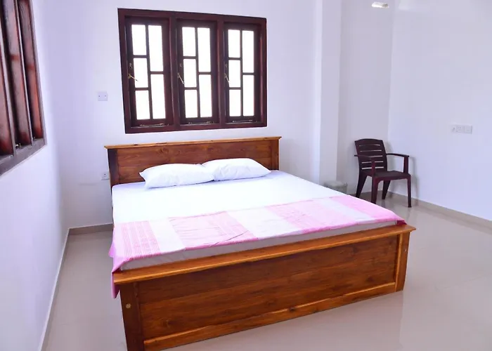 Roshan'S Guest House