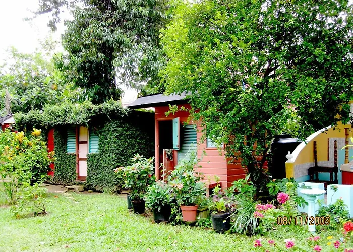 Secret Cabins At Firefly Beach Cottage