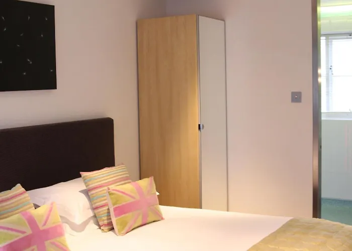 The Bell Inn Hotel