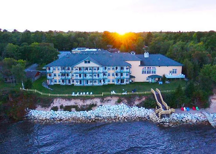 Best Western Lakefront Inn & Suites