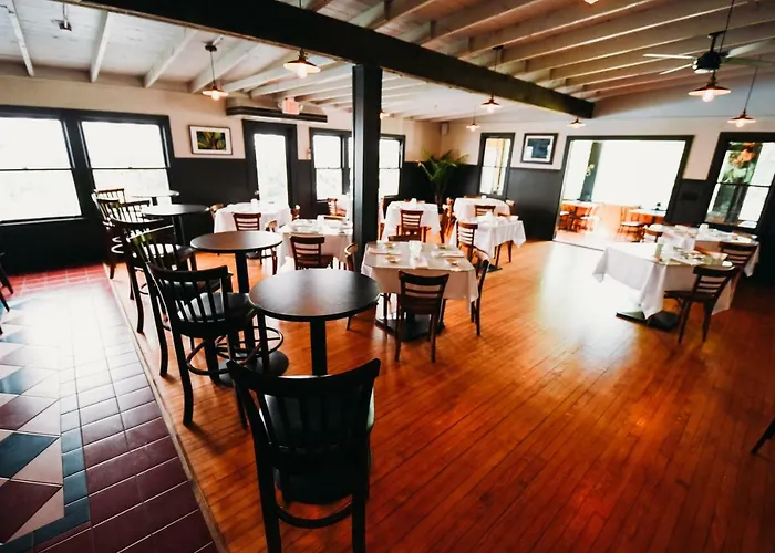 Rainbow Mountain Resort - Lgbtq Friendly