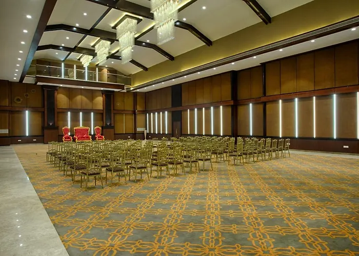 Four Vedas Hotel & Resort