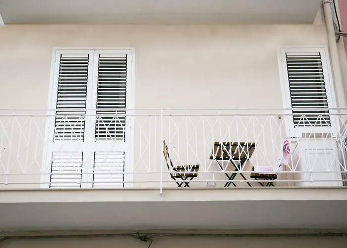 Ludovica Home