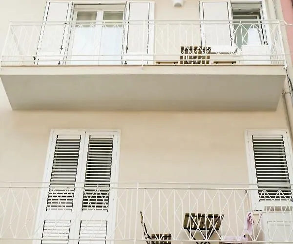 Ludovica Home