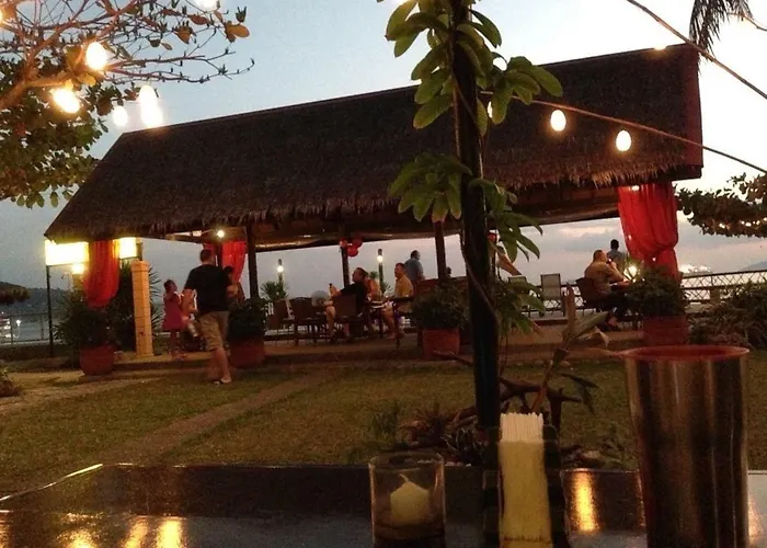 Playa Papagayo Beach Inn