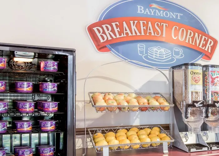 Baymont By Wyndham East Windsor Bradley Airport