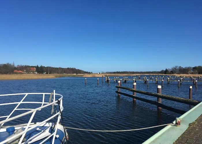 Kleines Haus am Hafen - ruhig und grün am Ortsrand