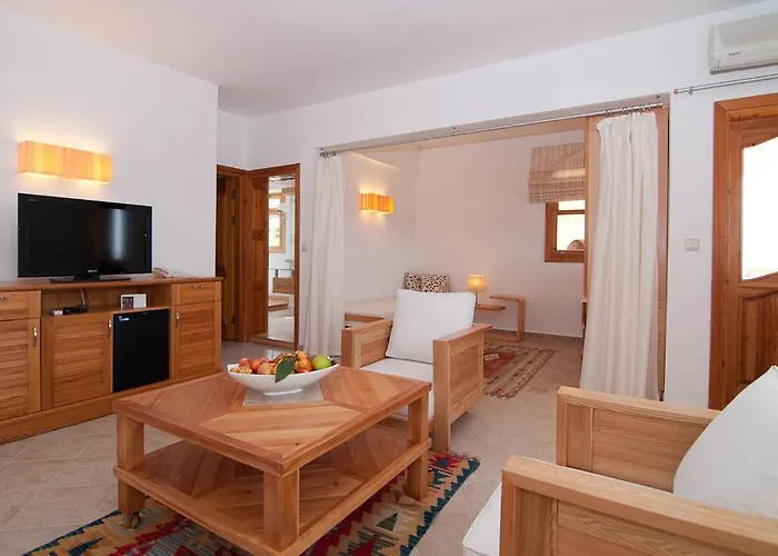 Lycia Hotel